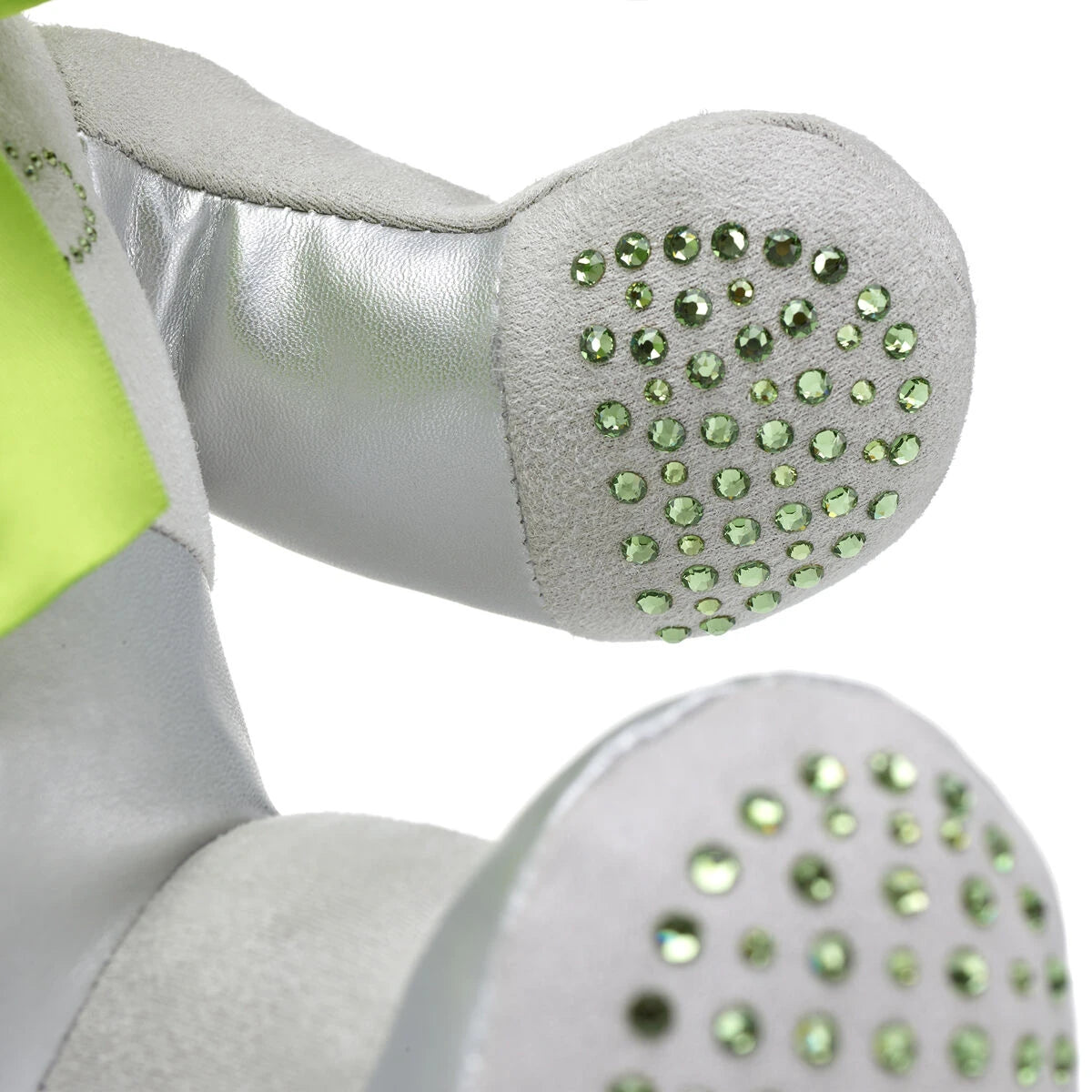 Birthstone Bear Featuring Swarovski® Peridot crystals | Build-A-Bear® - US 5211