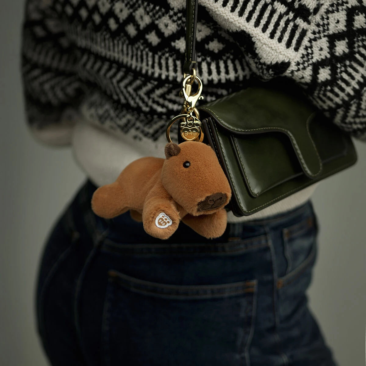 Capybara Plush Bag Charm | Build-A-Bear - US 4585