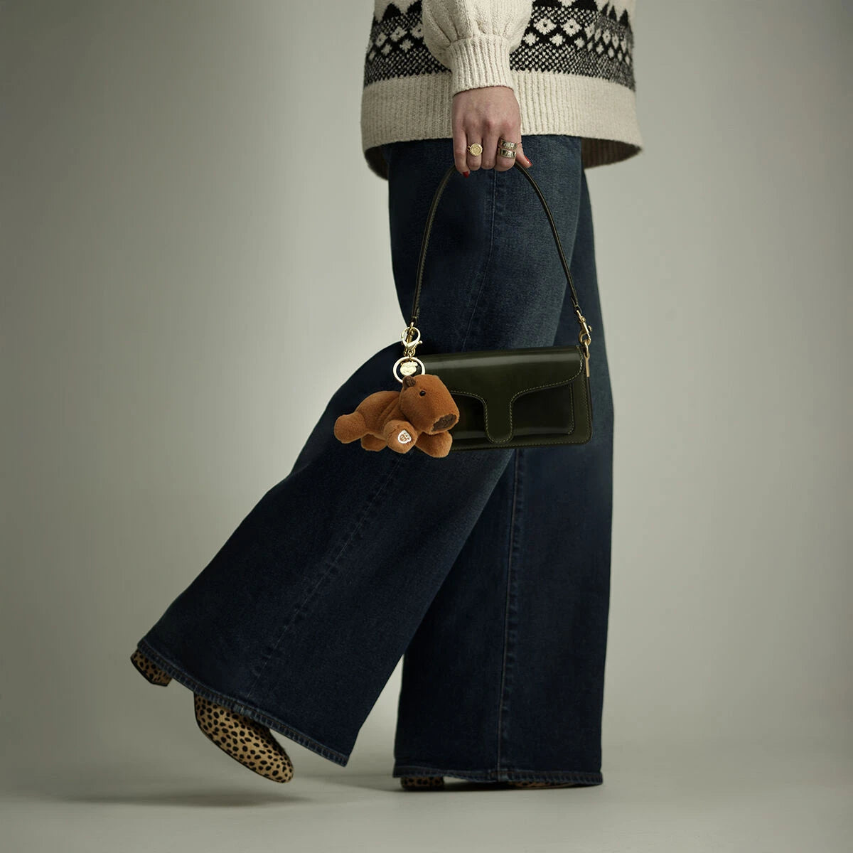 Capybara Plush Bag Charm | Build-A-Bear - US 1846